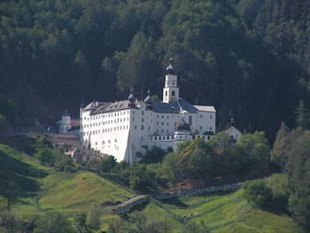 abbazia_benedettina_di_monte_maria.jpg