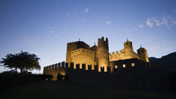 castello_di_fenis_2.jpg
