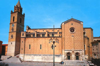cattedrale_di_san_giustino.jpg