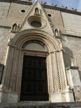 duomo_di_teramo_portale.jpg