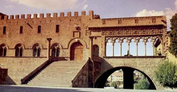 palazzodeipapit_1.jpg